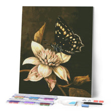Cargar imagen en el visor de la galería, Diamond Painting - Mariposa Mormona y Flor
