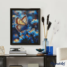 Cargar imagen en el visor de la galería, Diamond Painting - Mariposa y Flores Azules 40x50cm con bastidor montado
