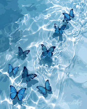 Cargar imagen en el visor de la galería, Diamond Painting - Mariposas azules sobre el agua