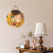 Cargar imagen en el visor de la galería, Diamond Painting en Disco de Madera - El beso - Klimt