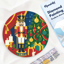 Cargar imagen en el visor de la galería, Diamond Painting en Disco de Madera - Cascanueces de Navidad