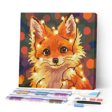 Cargar imagen en el visor de la galería, Pintar por numeros Figured'Art - Mini Diamond Painting 25x25cm - Pequeño Zorro con Luces
