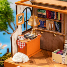 Cargar imagen en el visor de la galería, Casa Miniatura Librería de la Musa