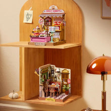 Cargar imagen en el visor de la galería, Casa Miniatura - Tienda de donuts