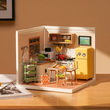 Cargar imagen en el visor de la galería, Casa Miniatura Cocina de Comidas Felices
