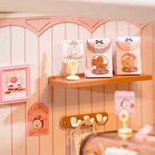Cargar imagen en el visor de la galería, Casa Miniatura - Pastelería deliciosa
