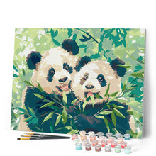 Cargar imagen en el visor de la galería, Pandas Comiendo Bambú