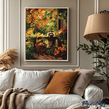 Cargar imagen en el visor de la galería, Mapache lindo en otoño