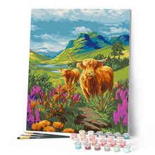 Cargar imagen en el visor de la galería, Highland Cow colinas en flor
