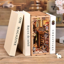 Cargar imagen en el visor de la galería, Book Nook - El Callejón Japonés