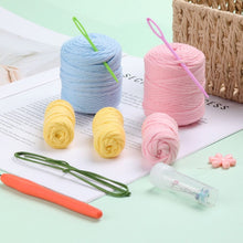 Cargar imagen en el visor de la galería, Kit Amigurumi - Bola de Elefante con Sombrero