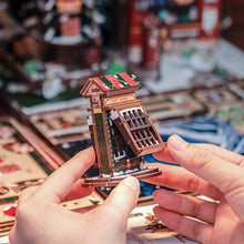 Cargar imagen en el visor de la galería, Book Nook - La Cabaña Navideña