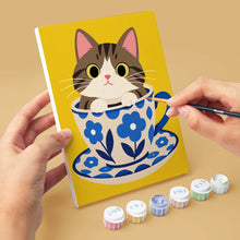 Cargar imagen en el visor de la galería, Mini Serie Pintar por números 15x20cm (6 piezas) - Gatos en Tazas de Té