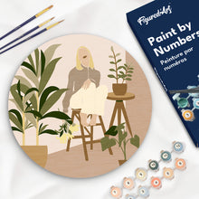 Cargar imagen en el visor de la galería, Pintar por Números en Disco de Madera - Mujer y ramo de flores