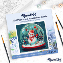 Cargar imagen en el visor de la galería, Mini Pintura por Números 20x20cm con bastidor Muñeco en Bola de Nieve