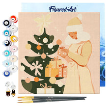 Cargar imagen en el visor de la galería, Mini Pintura por Números 20x20cm con bastidor - Mujer con árbol de Navidad
