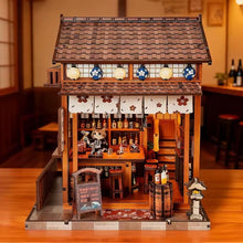 Cargar imagen en el visor de la galería, Casa Miniatura - Sakura Sake Bar Figured'Art