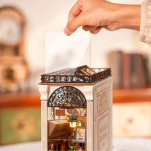 Cargar imagen en el visor de la galería, Book Nook Cita en la Galería de Juegos