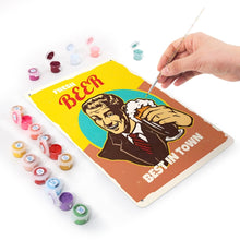 Cargar imagen en el visor de la galería, Pintar por Números Póster Metálico - Chico de Cerveza Fresca