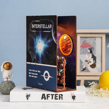 Cargar imagen en el visor de la galería, Book Nook - Interestelar
