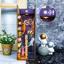 Cargar imagen en el visor de la galería, Book Nook - Interestelar