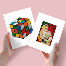 Cargar imagen en el visor de la galería, Mini Diamond Painting 15x20cm (2 piezas) - Cubo Rubik y Pintura Clásica