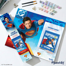 Cargar imagen en el visor de la galería, Superman corriendo