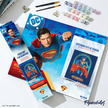 Cargar imagen en el visor de la galería, Superman - Ciudad del mañana