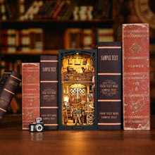 Cargar imagen en el visor de la galería, Book Nook - Cuarto Oscuro