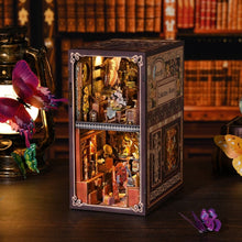 Cargar imagen en el visor de la galería, Book Nook - Sala de las Mariposas Figured'Art