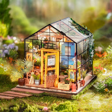 Cargar imagen en el visor de la galería, Casa Miniatura La casa de las flores de Cathy