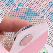 Cargar imagen en el visor de la galería, Porta-Cobertura Imán Diamond Painting / Ciervo 4 Diseños Accesorio