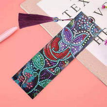 Cargar imagen en el visor de la galería, Marcapáginas Diamond Painting Flor con Mariposa