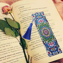 Cargar imagen en el visor de la galería, Marcapáginas Diamond Painting Flor Mandala