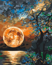 Cargar imagen en el visor de la galería, Luna llena al atardecer