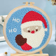 Cargar imagen en el visor de la galería, Punch Needle Papá Noel