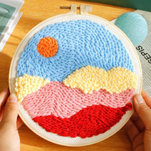 Cargar imagen en el visor de la galería, Punch Needle Sol naranja sobre colinas rodantes