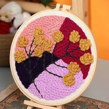 Cargar imagen en el visor de la galería, Punch Needle Flores por un mural