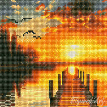 Cargar imagen en el visor de la galería, Mini Diamond Painting 25x25cm - Puesta de Sol Dorada en el Lago